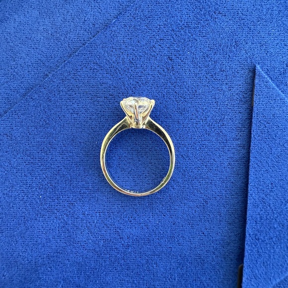 Silver Ring - Picture 4 of 9